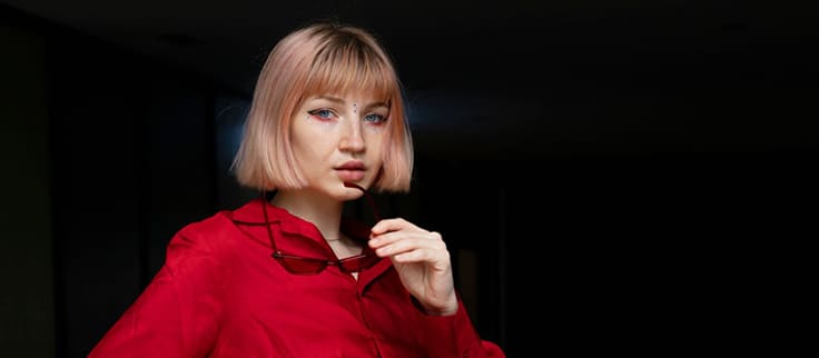 Опытная эскортница зарабатывает на редких встречах по тарифу от 10 000 руб. в час